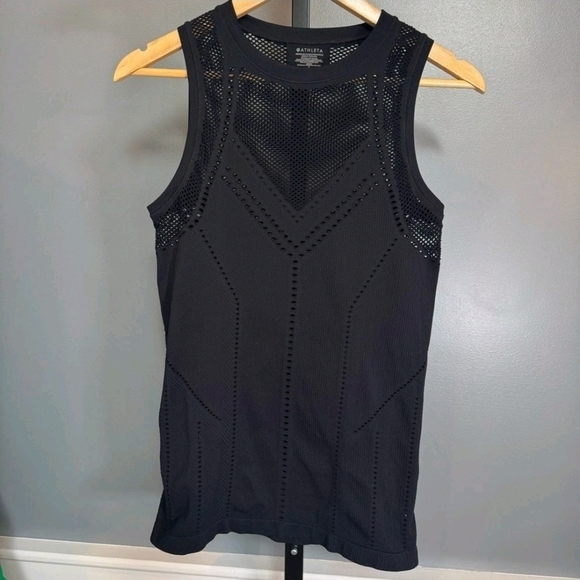 Athleta Oxygen Seamless Black Laser-Cut Mesh-Back Tank Top - Picture 5 of 10